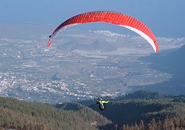 Muere un militar jubilado de 64 años en un accidente de parapente en la comarca aragonesa del Aranda