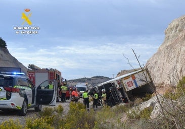 Detenido el conductor de un camión que cuadruplicaba la tasa de alcoholemia y tuvo un accidente
