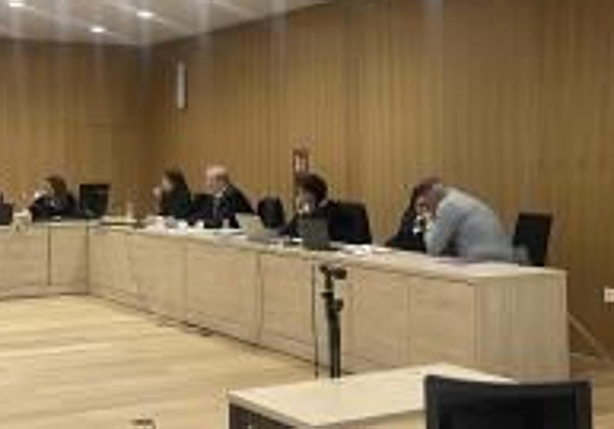 Jurado Popular celebrado esta pasada semana contra el acusado del crimen de Platero Pedro de Bares