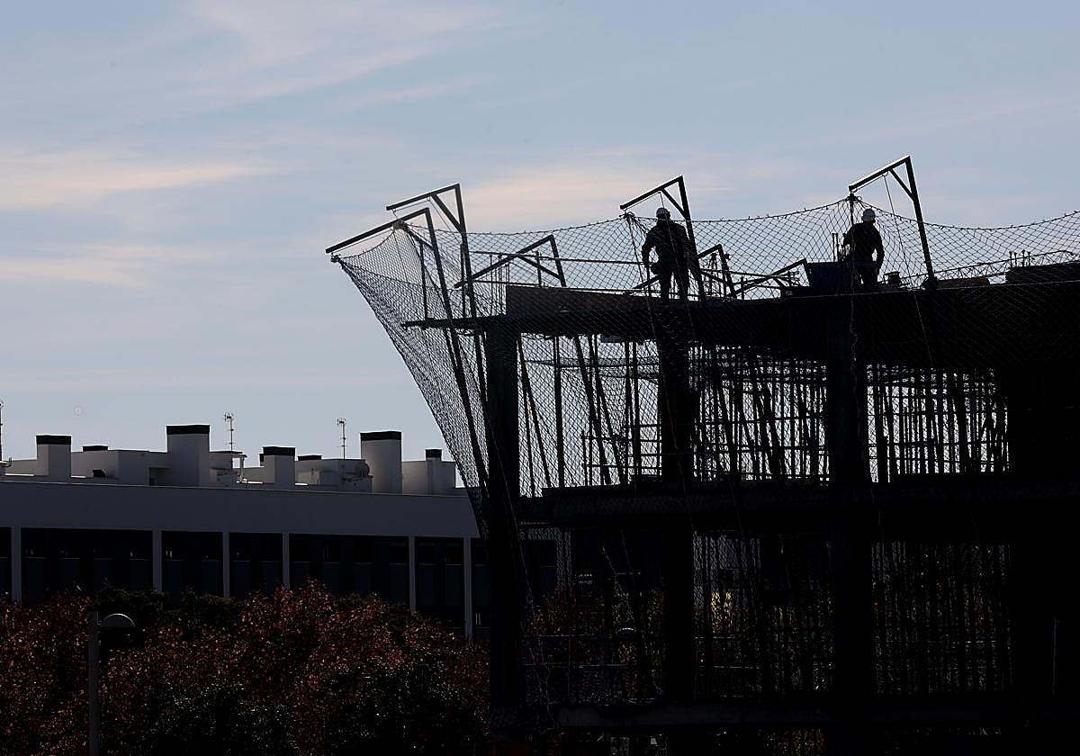 Obrerops en una promoción en construcción en Córdoba
