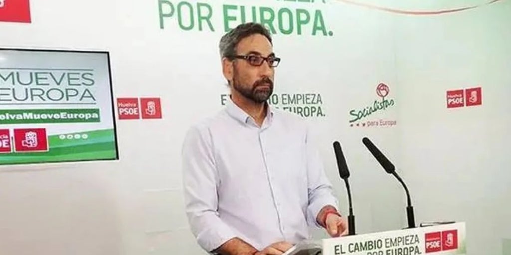 El exalcalde socialista de Ayamonte califica de «magistral» la manera de Juanma Moreno de zanjar la crisis de los cribados