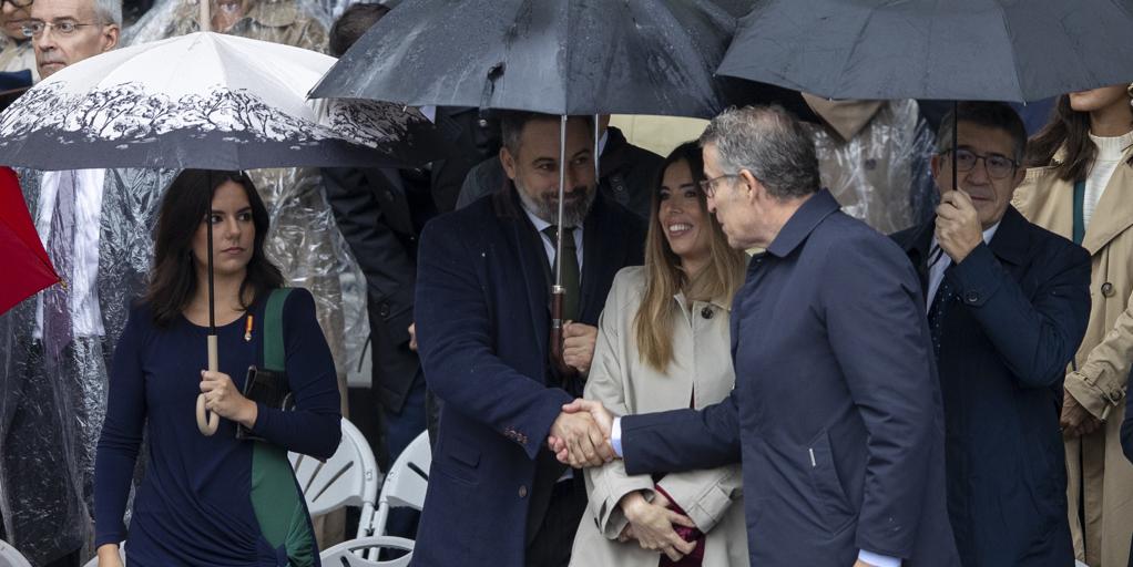 Abascal no estará en la tribuna de autoridades durante el desfile del 12-O ni irá al Palacio Real para «no blanquear un Gobierno corrupto y peligroso»