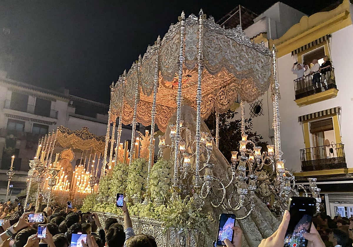 La Esperanza y la Paz, frente a frente