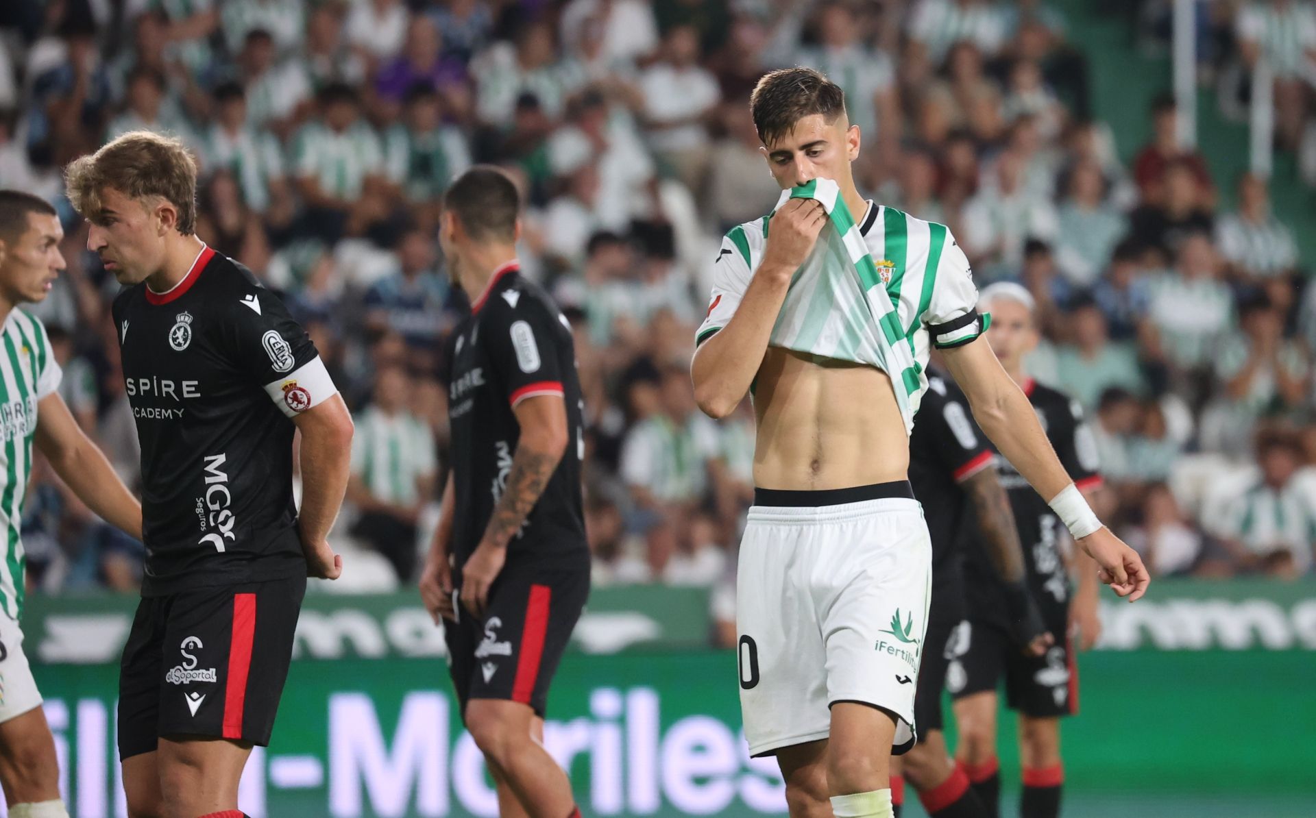 El Córdoba CF-Cultural Leonesa, en imágenes