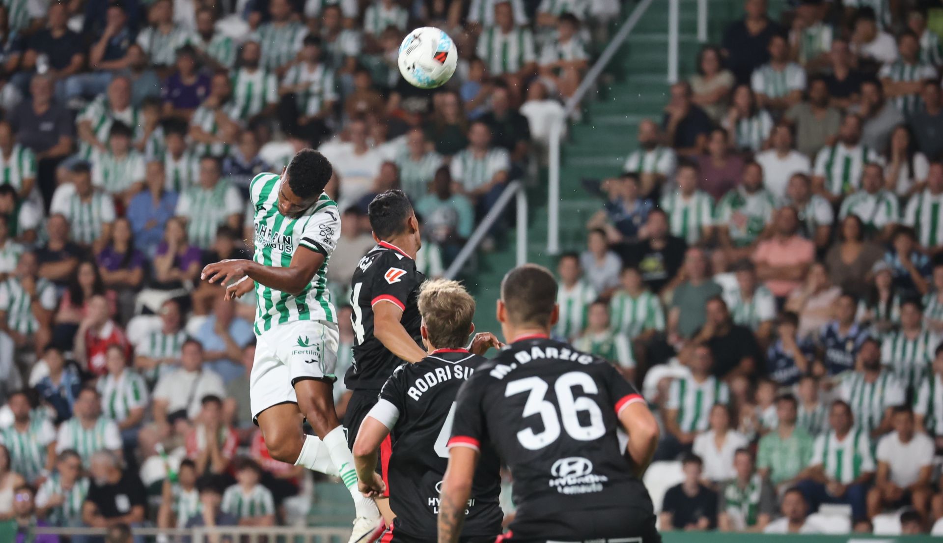 El Córdoba CF-Cultural Leonesa, en imágenes