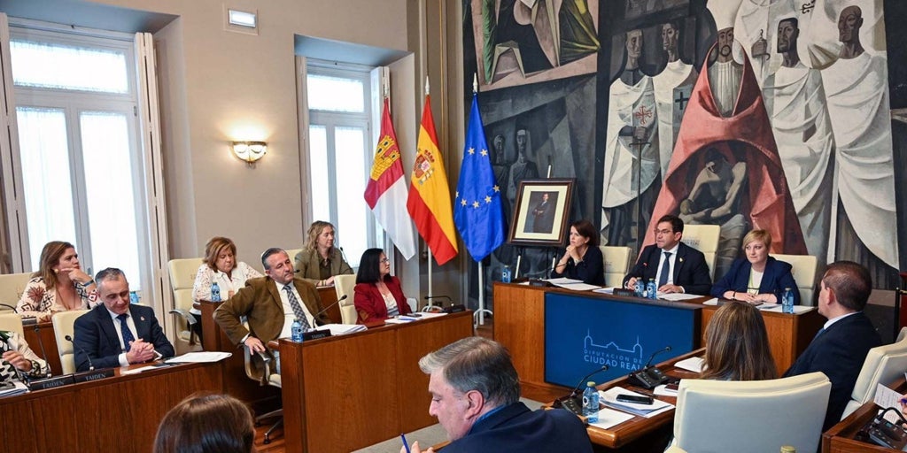 La Diputación de Ciudad Real pide por unanimidad a la Junta una moratoria hasta 2030 del canon del agua para dar un respiro a los municipios