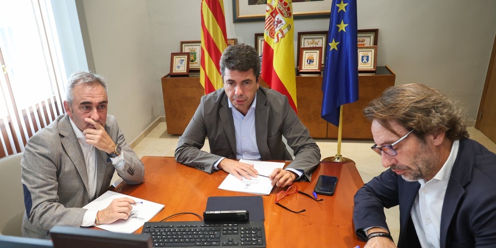 Mazón critica a Aemet por no lanzar el aviso rojo por lluvias con «anticipación», sino por «observación»