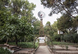 La Quinta de los Molinos celebra la recuperación de sus históricos molinos americanos
