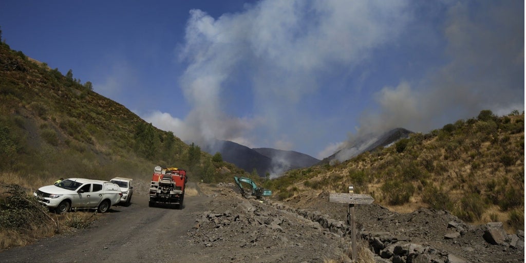 La Junta da por extinguido el incendio de Fasgar (León) tras más de dos meses desde su inicio