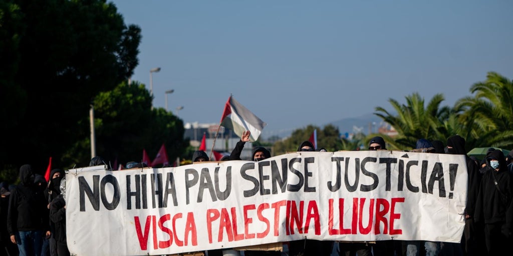 La huelga por Palestina corta la Ronda Litoral de Barcelona y los accesos a Zona Franca y Mercabarna