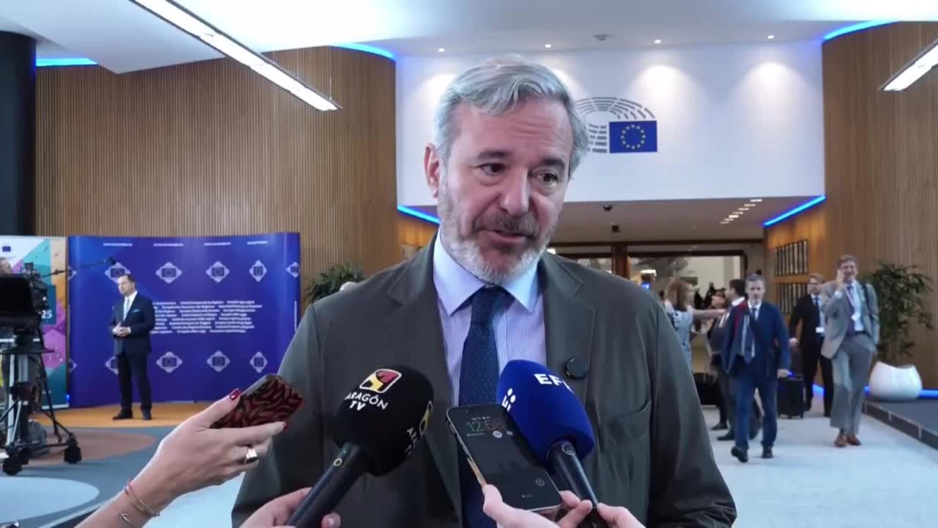 Azcón anuncia la creación “inminente” del registro de objetores de conciencia al aborto en Aragón