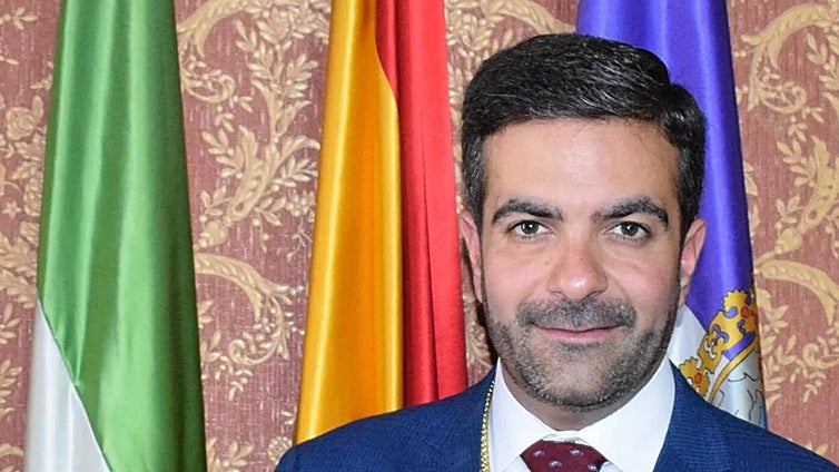 Dimite de forma sorpresiva el alcalde del municipio granadino de Loja tras 14 años en el cargo
