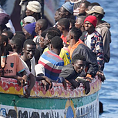 Llegan a Gran Canaria y El Hierro dos cayucos, que elevan el número de llegadas a más de 500 inmigrantes en dos días