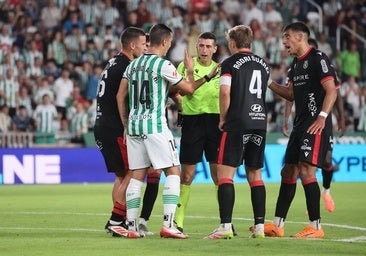 Las tarjetas amarillas comienzan a amenazar a los jugadores del Córdoba CF