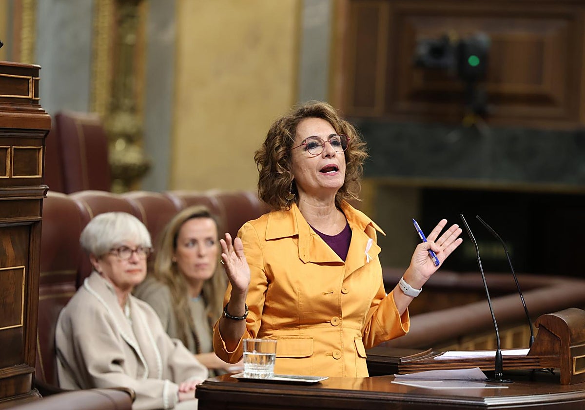 María Jesús Montero dice que el nombramiento de Sanz es «una huida hacia adelante»