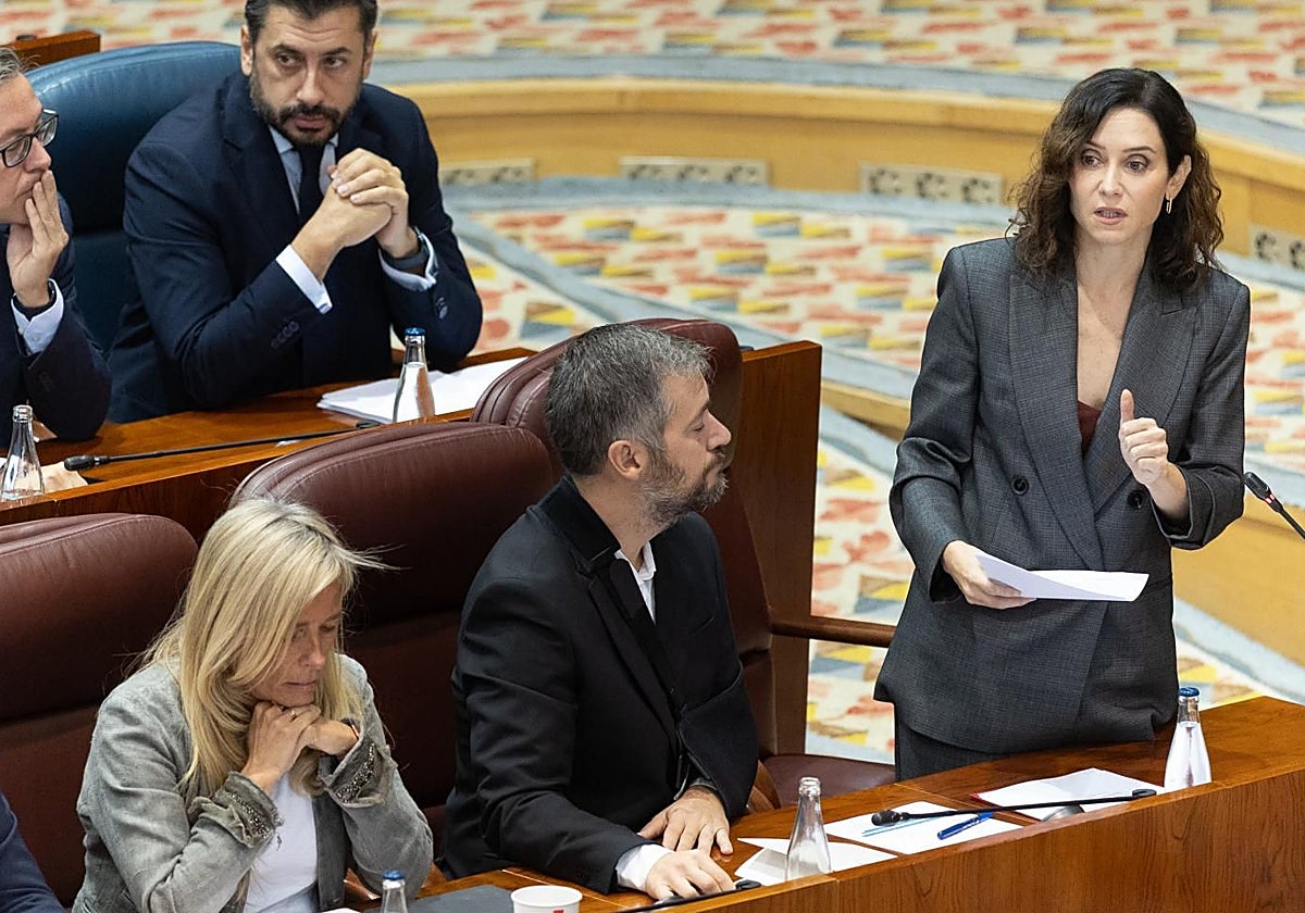 La presidenta regional, Isabel Díaz Ayuso, este jueves en el Pleno de la Asamblea