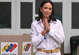 La izquierda frena la propuesta del PP de homenajear a María Corina Machado en el Congreso