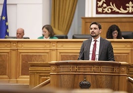 Serrano (PP) acusa al PSOE de intentar inventar una polémica sobre la deuda como «cortina de humo» tras el «fracaso» de Page en el Debate
