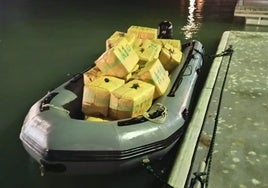 Cargamento de hachís interceptado en las costas de Chipiona