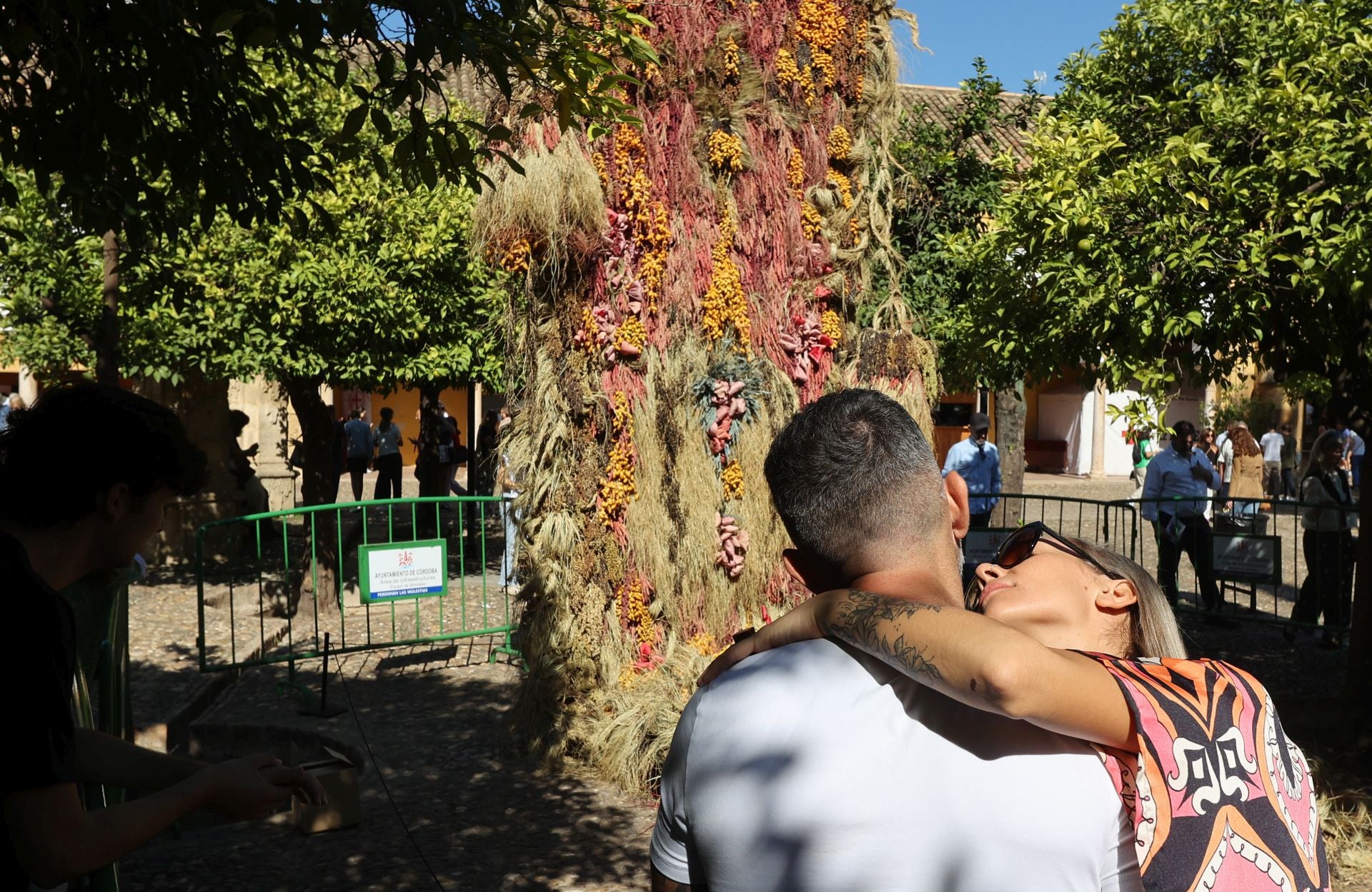 Las multitudinarias visitas a los patios de Flora en Córdoba, en imágenes