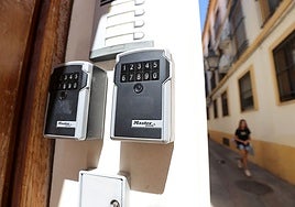 El Ayuntamiento de Córdoba no decidirá hasta finales de 2026 si amplía las zonas en que no se autorizarán más pisos turísticos