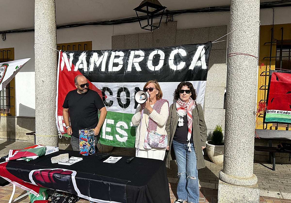 La concentración se ha llevado a cabo en la plaza del municipio toledano