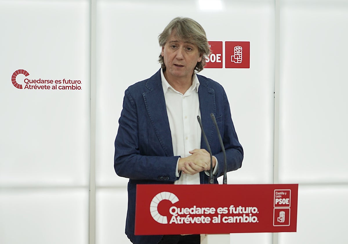 El secretario autonómico del PSOE. Carlos Martínez