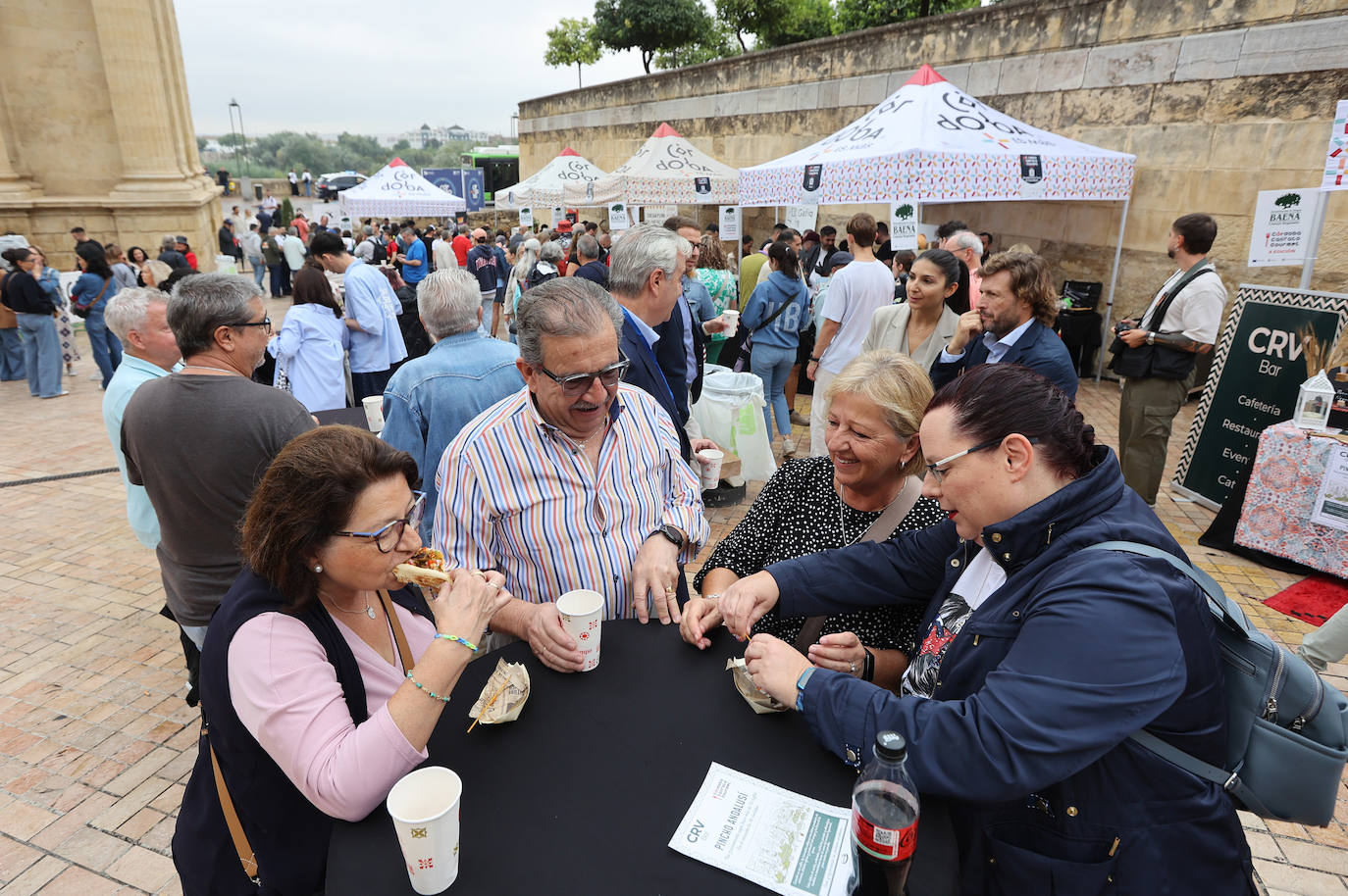 Las mejores imágenes del &#039;Califato in the Street&#039; en la Puerta del Puente de Córdoba