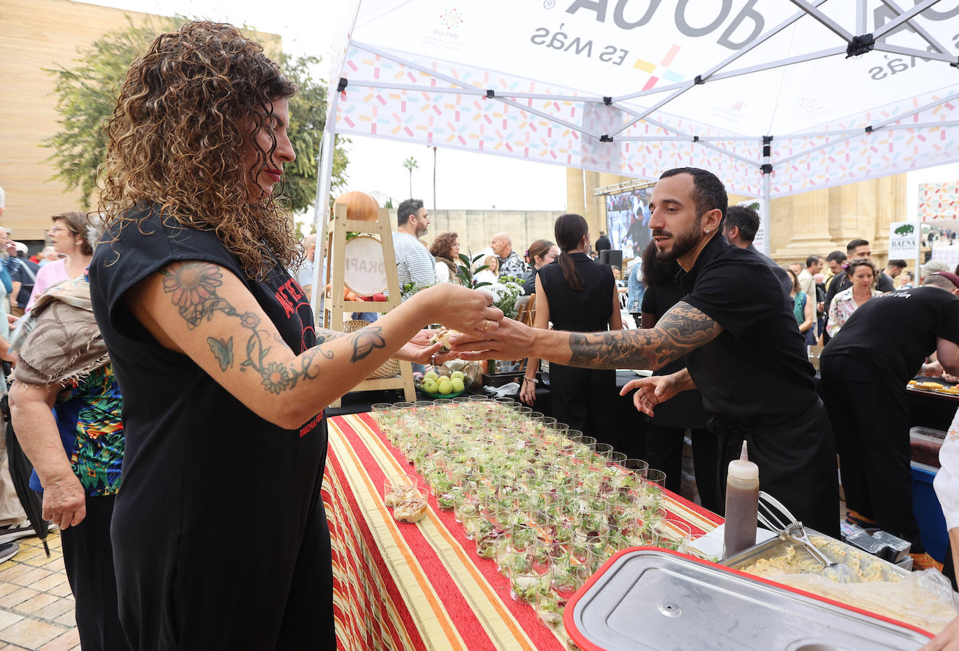 Las mejores imágenes del &#039;Califato in the Street&#039; en la Puerta del Puente de Córdoba