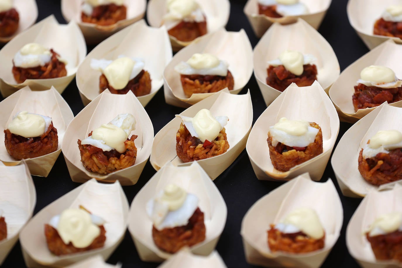 Las mejores imágenes del &#039;Califato in the Street&#039; en la Puerta del Puente de Córdoba