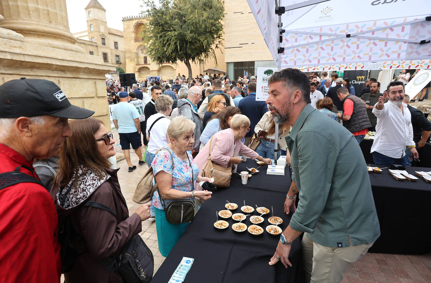 Las mejores imágenes del &#039;Califato in the Street&#039; en la Puerta del Puente de Córdoba