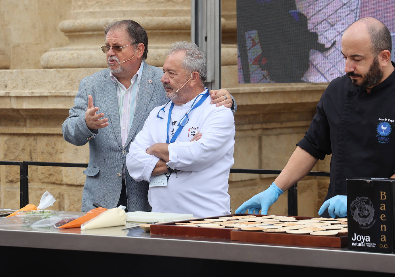 Las mejores imágenes del &#039;Califato in the Street&#039; en la Puerta del Puente de Córdoba
