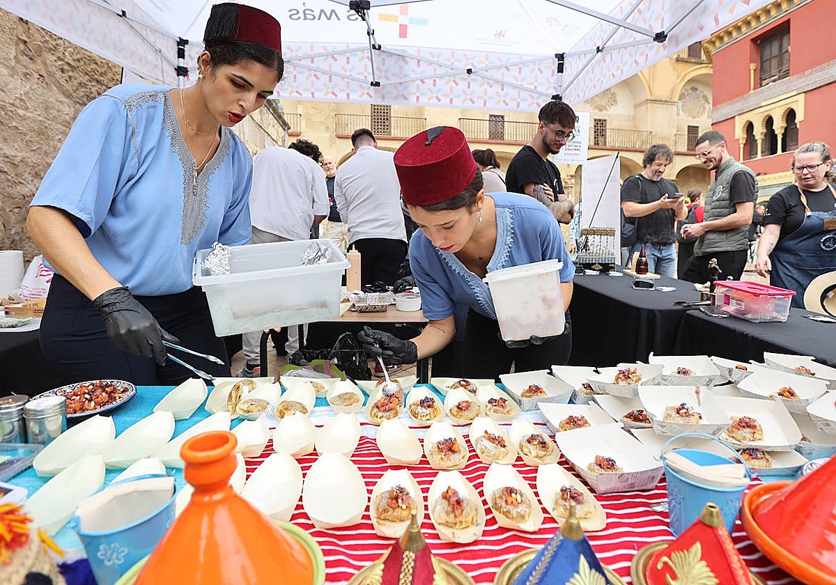Las mejores imágenes del &#039;Califato in the Street&#039; en la Puerta del Puente de Córdoba
