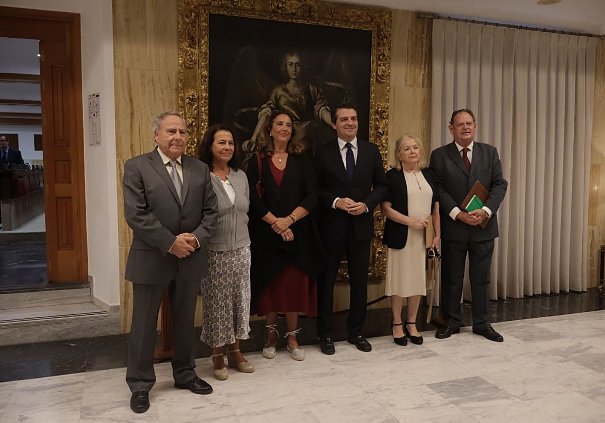 El jurado de los premios, reunido con el alcalde