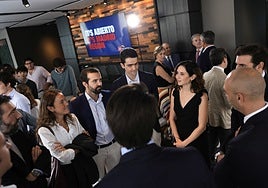 Ayuso pide a Trump que elimine los aranceles al aceite y el vino porque «es salud e inversión»