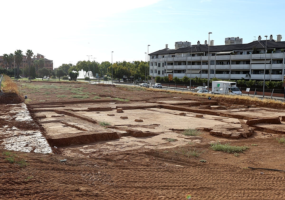Los restos arqueológicos en la Ronda Norte junto a la Avenida de la Arruzafilla