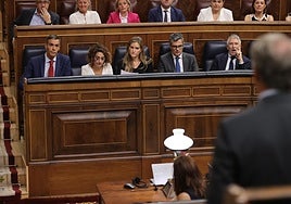 Sesión de control al Gobierno, en directo: Sánchez y Feijóo se ven las caras en plena polémica por los sobres del PSOE