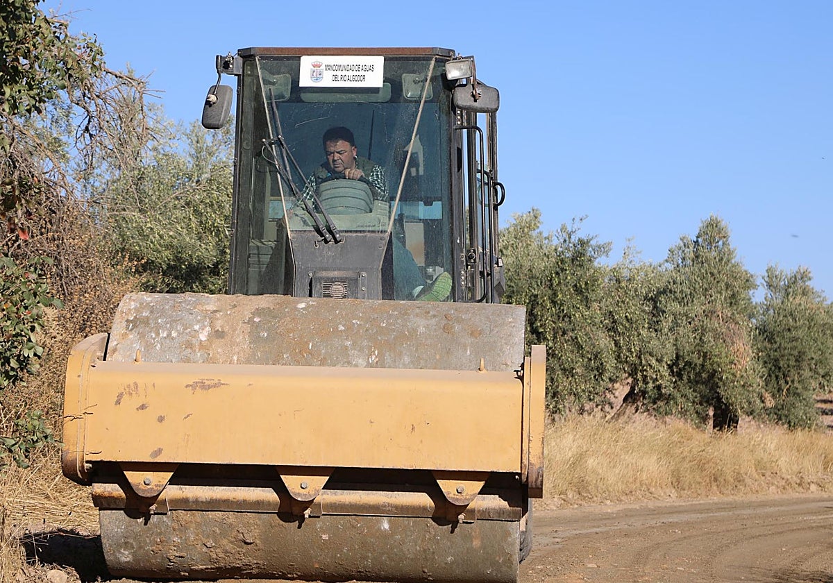 Intervención de la brigada de arreglo de caminos