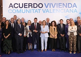 Mazón edifica 4.000 viviendas de protección pública en dos años y prepara más suelo