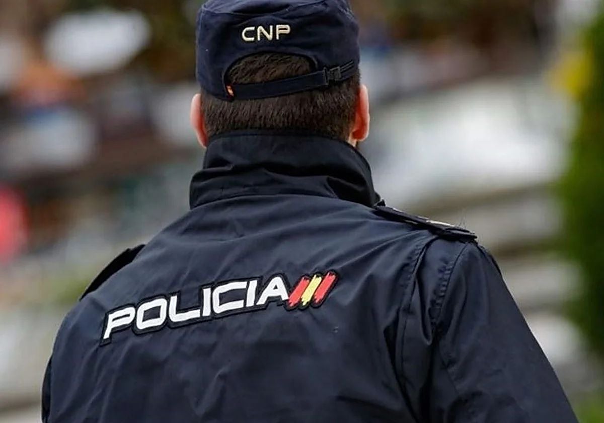 Imagen de archivo de un agente de la Policía Nacional