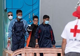 Último aviso del Supremo al Gobierno tras incumplir la orden sobre los menores extranjeros en Canarias: «Es inadmisible»