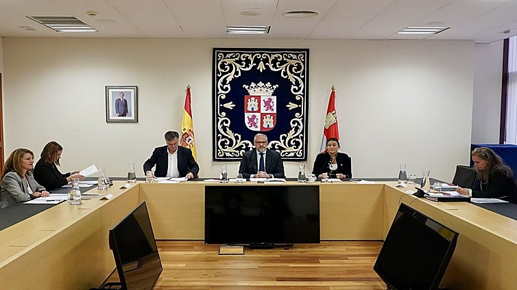 Las Cortes acuerdan sus cuentas y dan vía libre a la tramitación de los Presupuestos