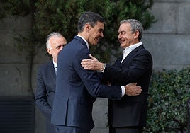 Sánchez activa a Zapatero este fin de semana ante el órdago de Junts