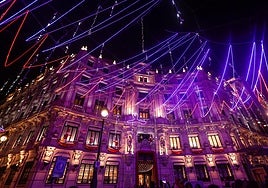 Madrid se prepara para el encendido navideño: 13 millones de bombillas, como una ida y vuelta a Toledo, iluminarán la capital