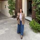 Tamara Falcó en el patio exterior del hotel Hospes Palacio del Bailío de Córdoba