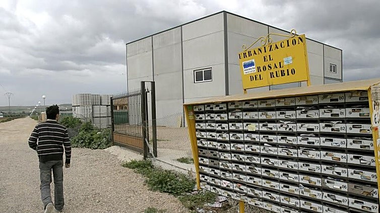 A juicio por construir sin licencia una caseta de 35 metros en El Rosal del Rubio en terreno rústico y con riesgo de inundación