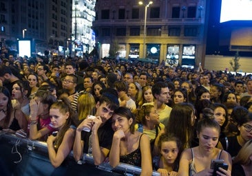 Callao, neón y verbena