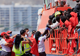 El Estado asegura tener 252 plazas para atender «de inmediato» a menores migrantes y 360 más en un mes