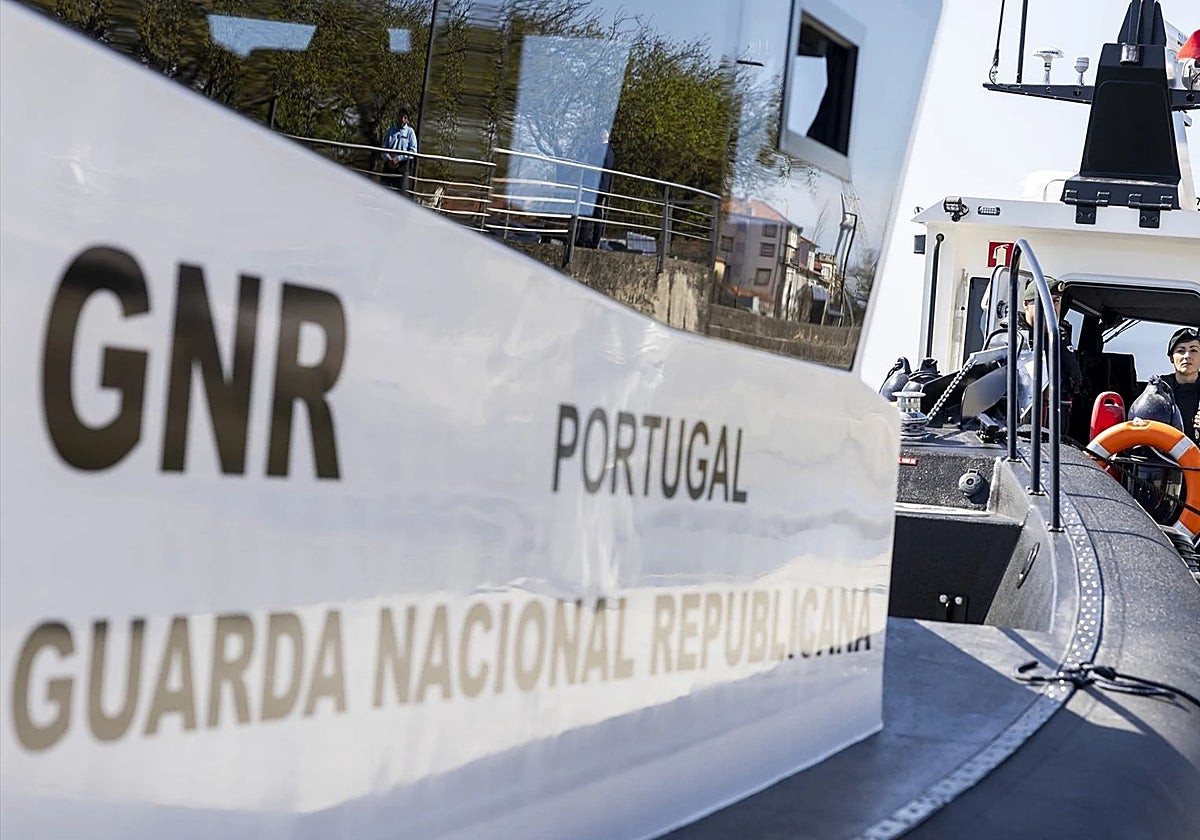 Embarcación de la Guardia Nacional de Portugal
