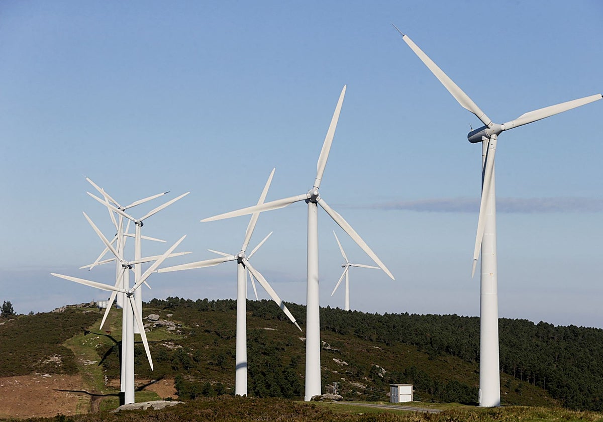 Imagen de archivo de un parque eólico en Galicia